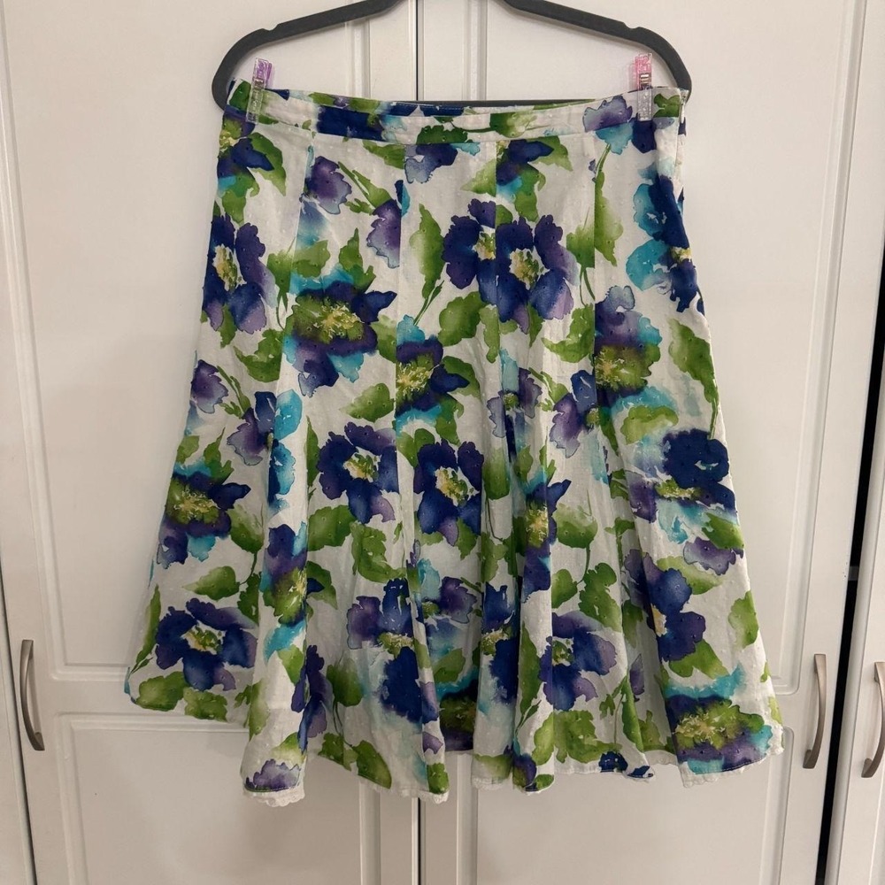 Dress Barn Women's Floral Lined Skirt Size 12 EUC